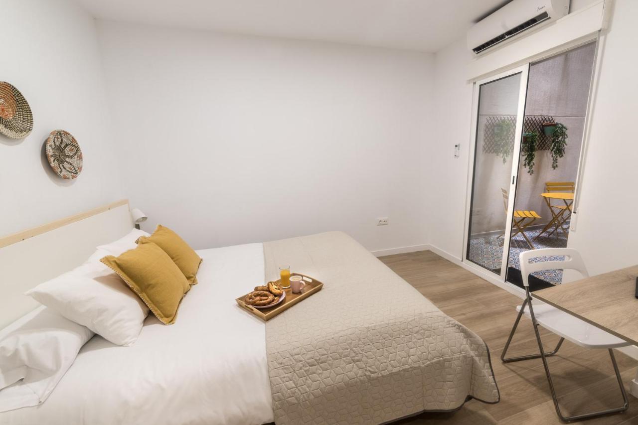 Moonkey - Apto. Albeniz, Con Acogedor Patio لقنت المظهر الخارجي الصورة